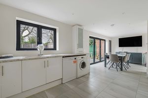 Photo 19- click for photo gallery